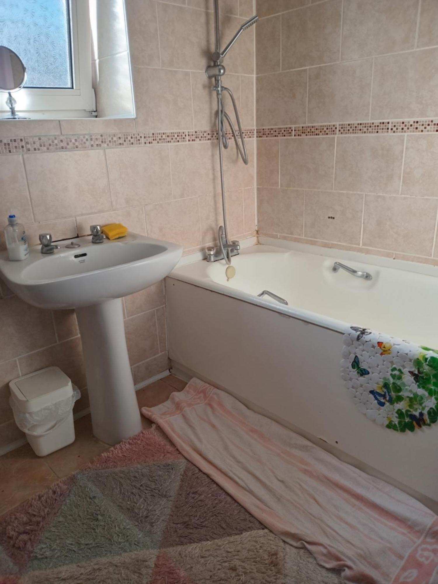 Homestay Wallington Homes *